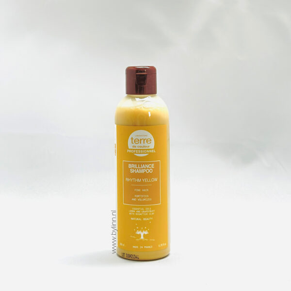 Deze shampoo is geschikt voor dof, fijn of gehighlight haar geeft weer glans, volume en stevigheid