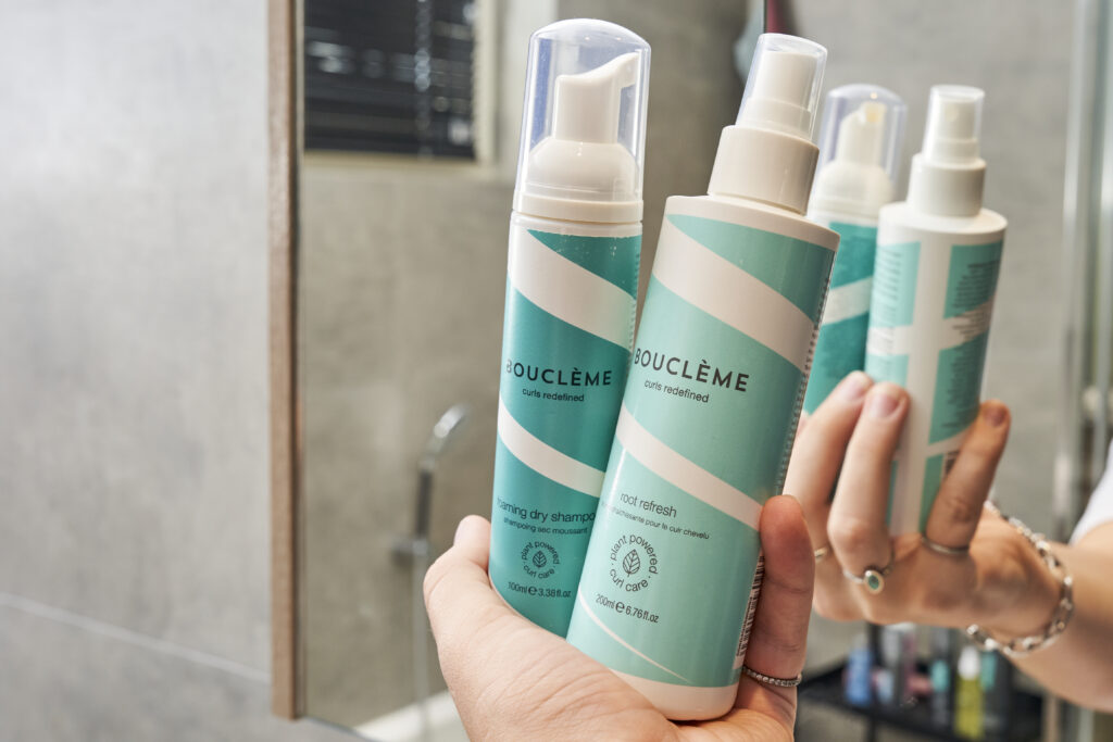 Bouclème Foaming dry shampoo 100ml Bouclème Root Refresh 200ml ecg cg methode voor krullen