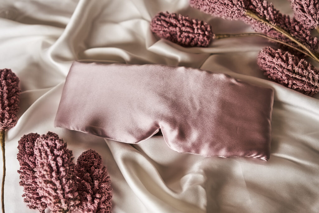 zijden slaapmasker roze